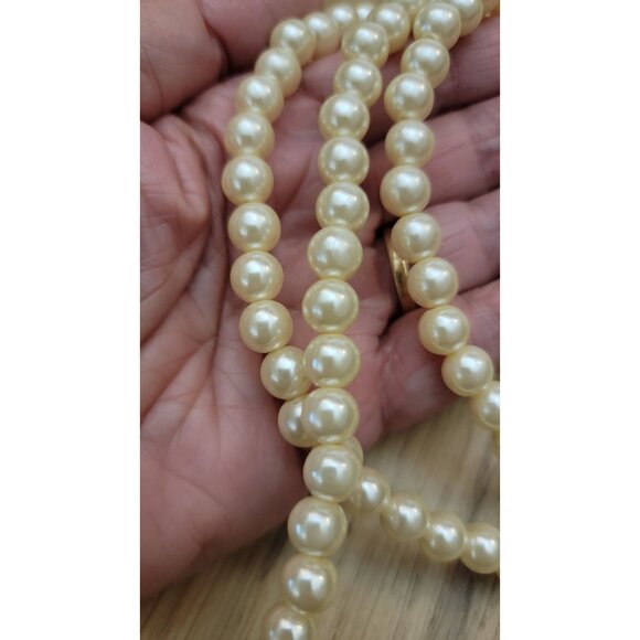 Vintage Style 60" Faux Pearl Necklace - Picture 3 of 3